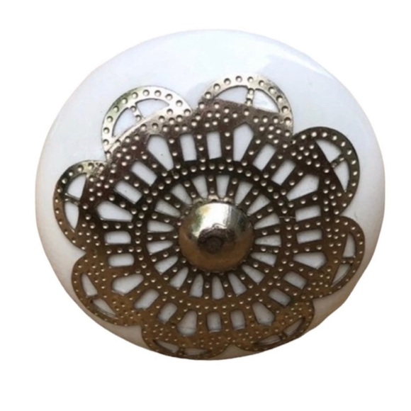 NEW Ceramic Decorative Drawer Pulls - Picture 3 of 3